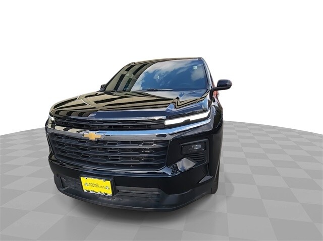 2024 Chevrolet Traverse LS photo 3