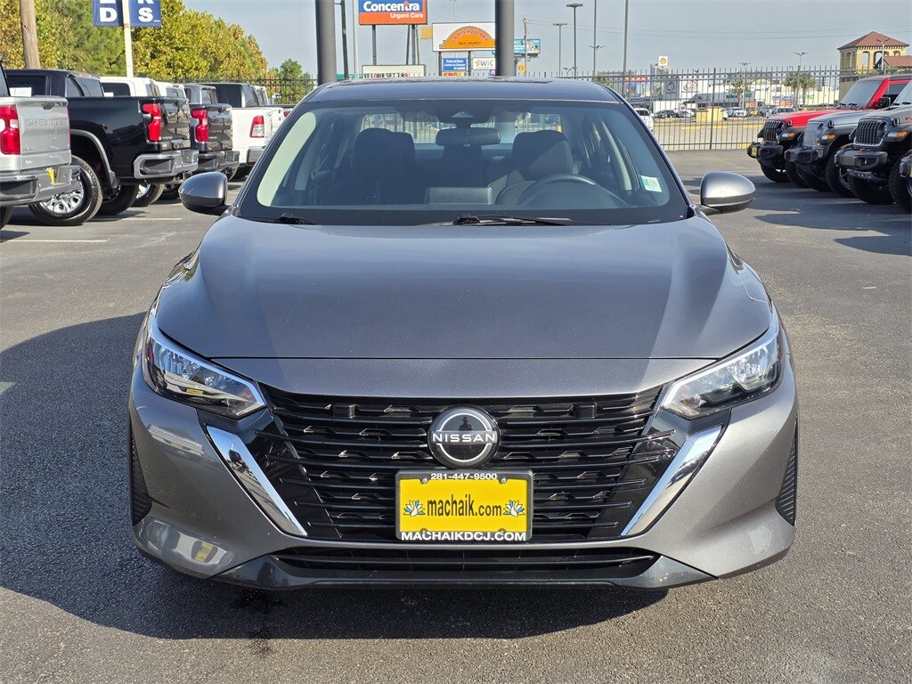 2024 Nissan Sentra SV photo 2