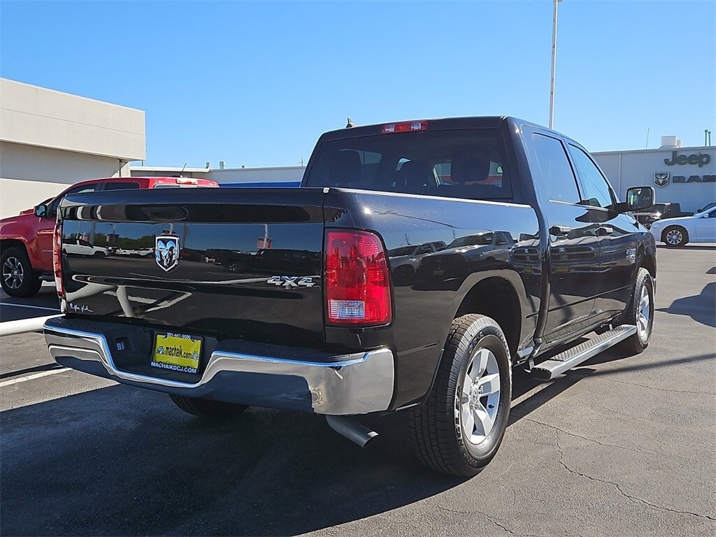 2024 Ram 1500 Classic photo 3