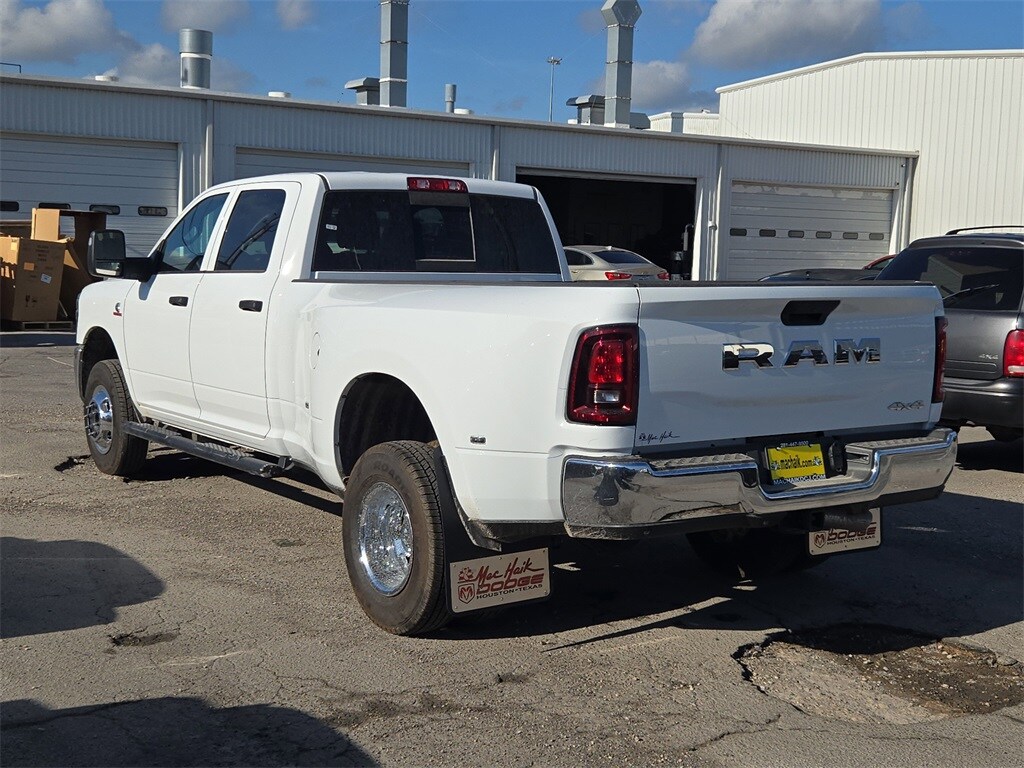 2026 Ram 3500 Tradesman photo 3