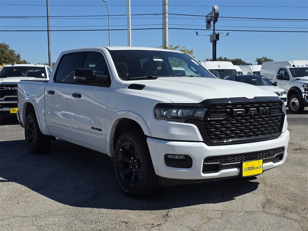 New 2026 Ram 1500 LONE STAR CREW CAB 4X2 5'7 BOX Pickup