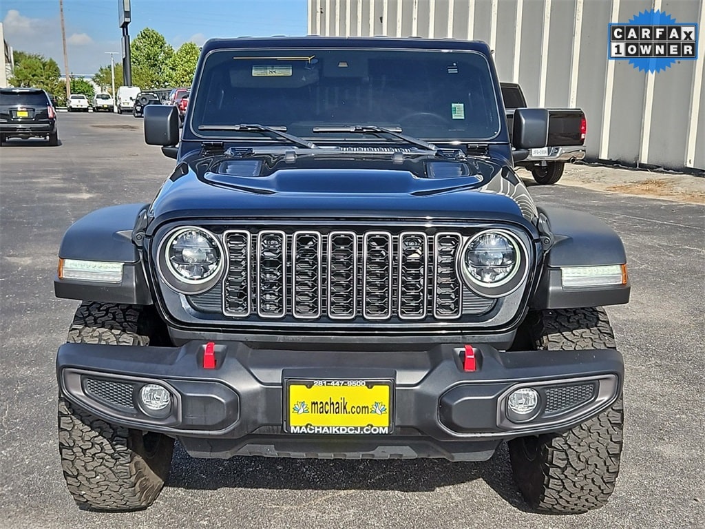 Used 2024 Jeep Wrangler 4-Door Rubicon with VIN 1C4PJXFN5RW120233 for sale in Houston, TX