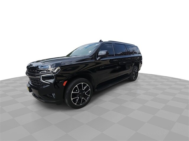2021 Chevrolet Suburban RST photo 4