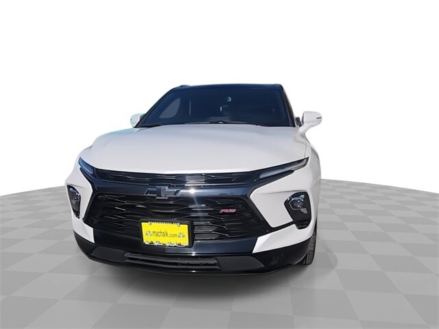 2023 Chevrolet Blazer RS photo 3