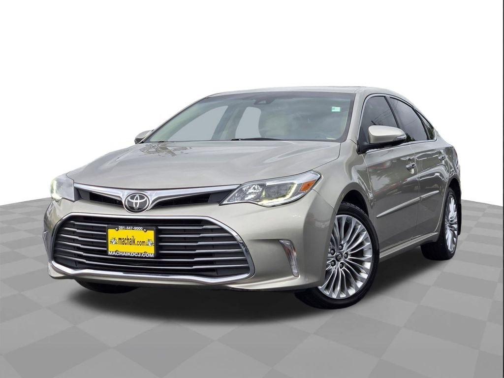2018 Toyota Avalon Limited's photo