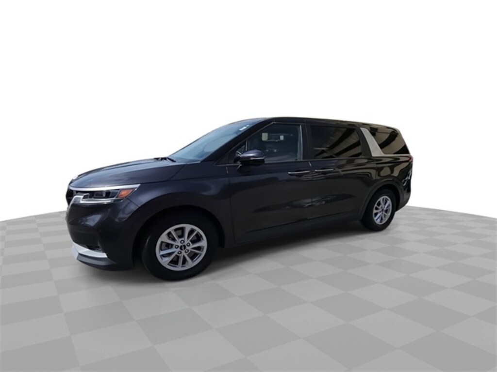 Used 2023 Kia Carnival LX Minivan/Van