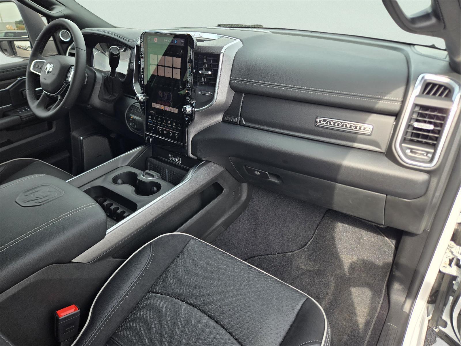 2025 RAM Ram 2500 Pickup Laramie - Photo 14