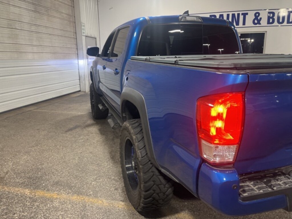 Used 2017 Toyota Tacoma TRD Sport Truck