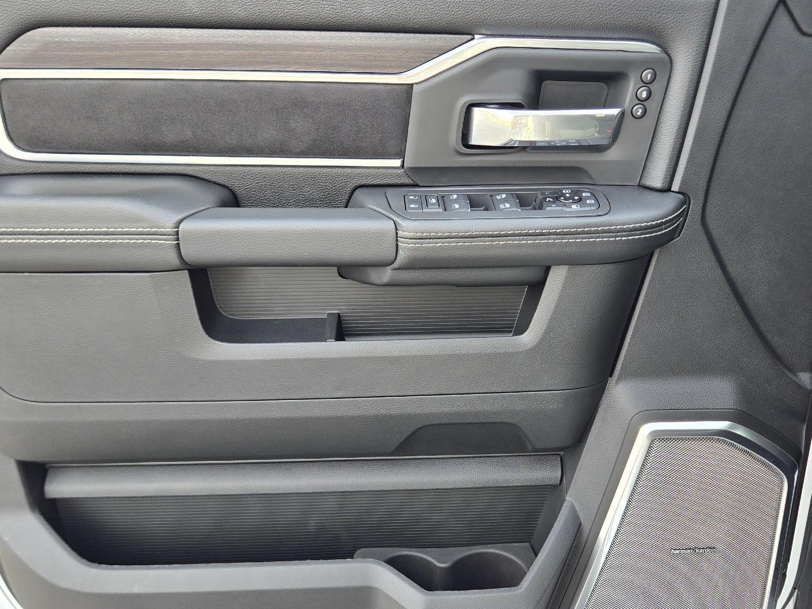 2025 RAM Ram 2500 Pickup Laramie - Photo 19
