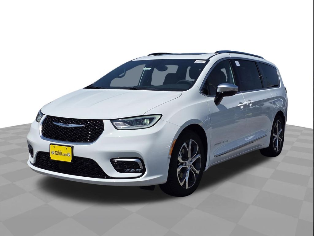 2026 Chrysler Pacifica Pinnacle's photo