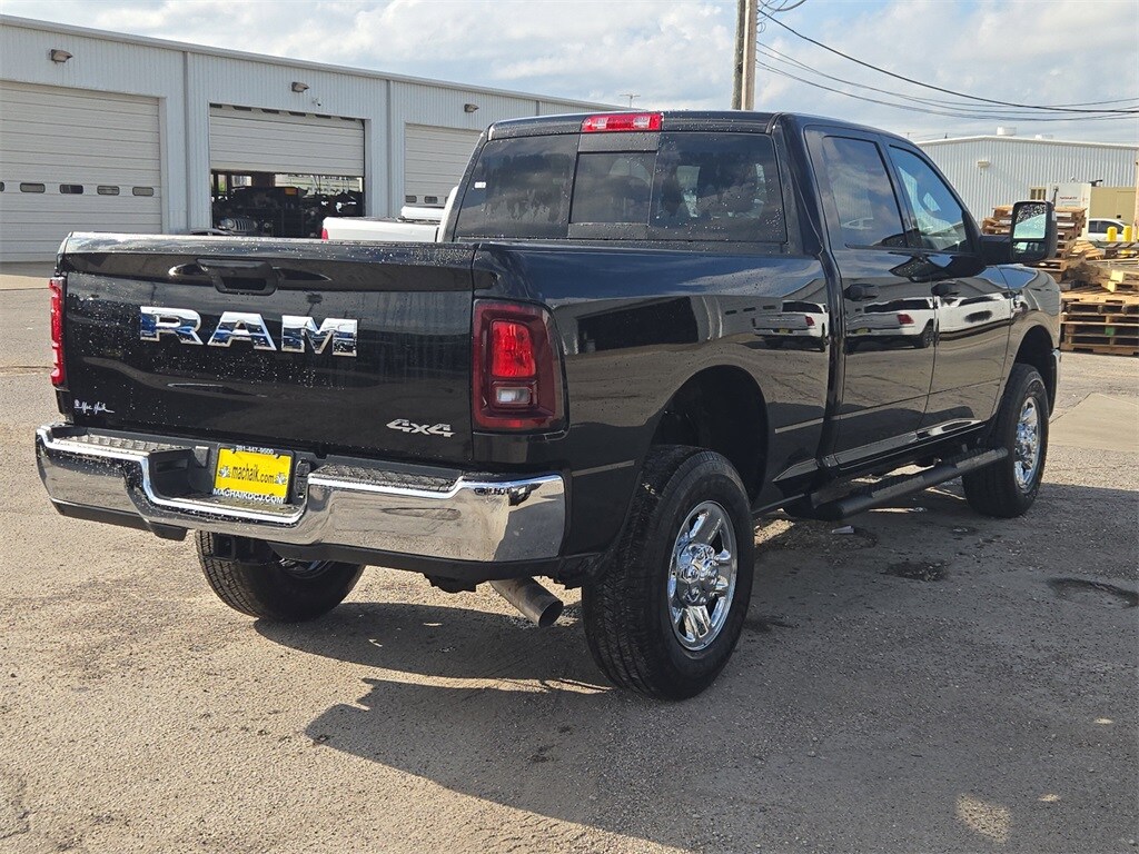2026 Ram 2500 Tradesman photo 2