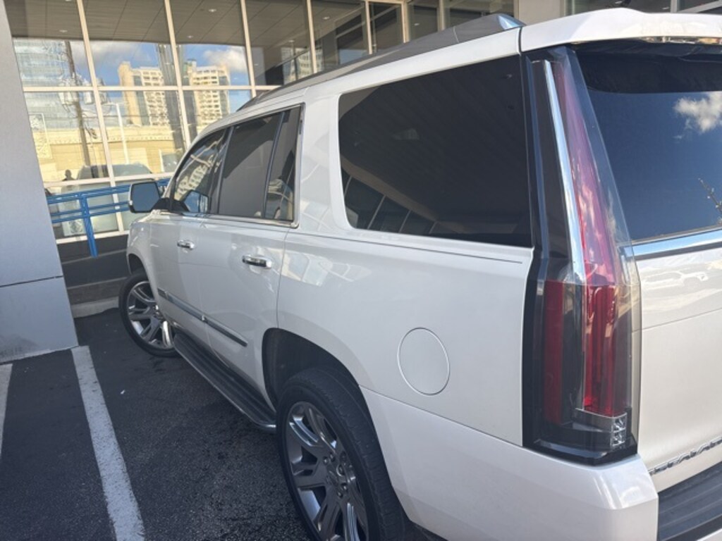 Used 2015 Cadillac Escalade Luxury SUV