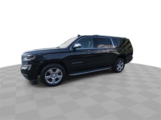 2017 Chevrolet Suburban Premier photo 4