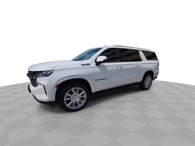 2022 Chevrolet Suburban High Country photo 4