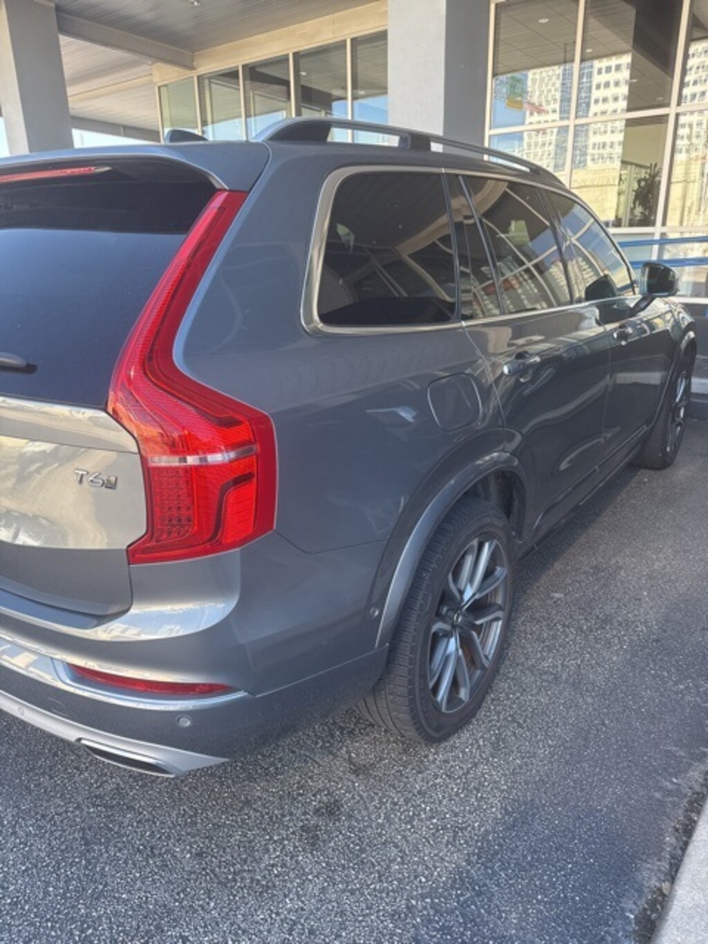 Used 2019 Volvo XC90 T6 Momentum SUV