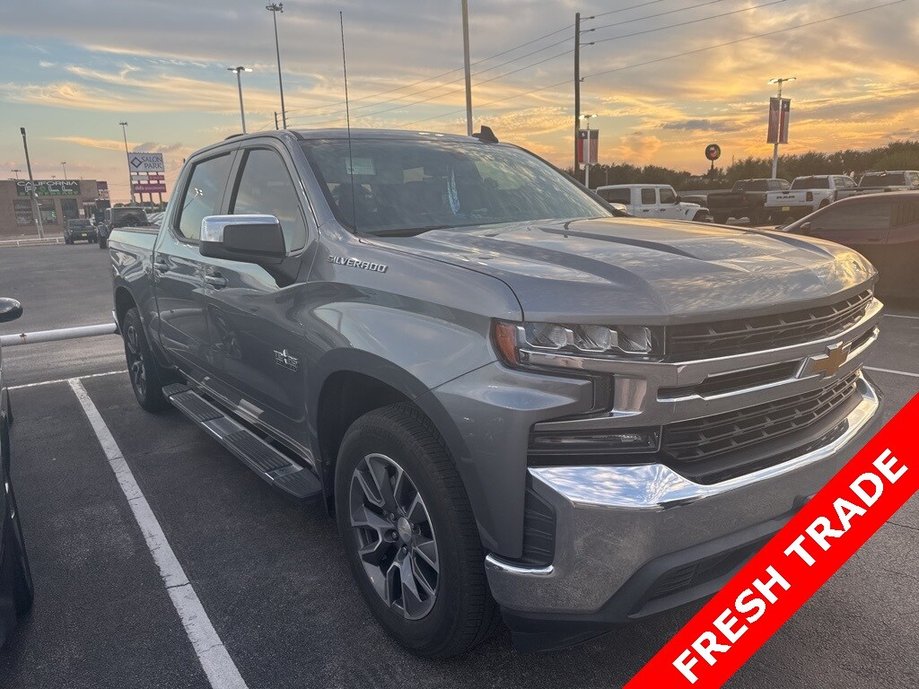 2020 Chevrolet Silverado 1500 LT Texas Edition photo 2