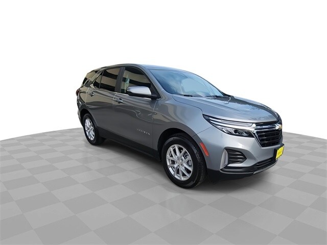 2023 Chevrolet Equinox LT photo 2