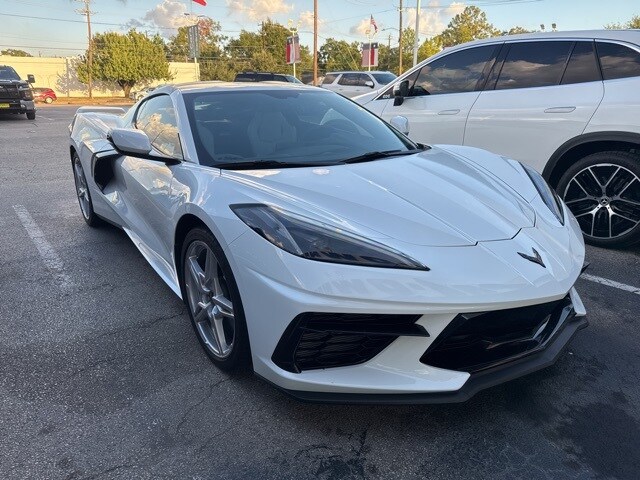 2023 Chevrolet Corvette Stingray 1LT photo 2