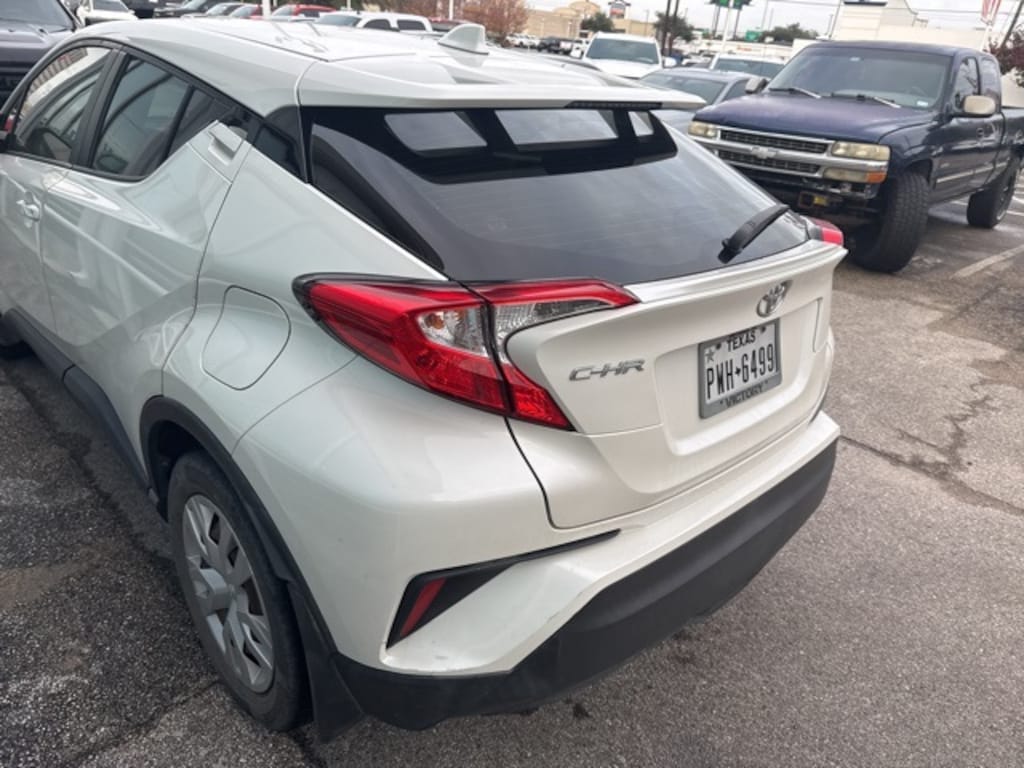 Used 2020 Toyota C-HR LE SUV