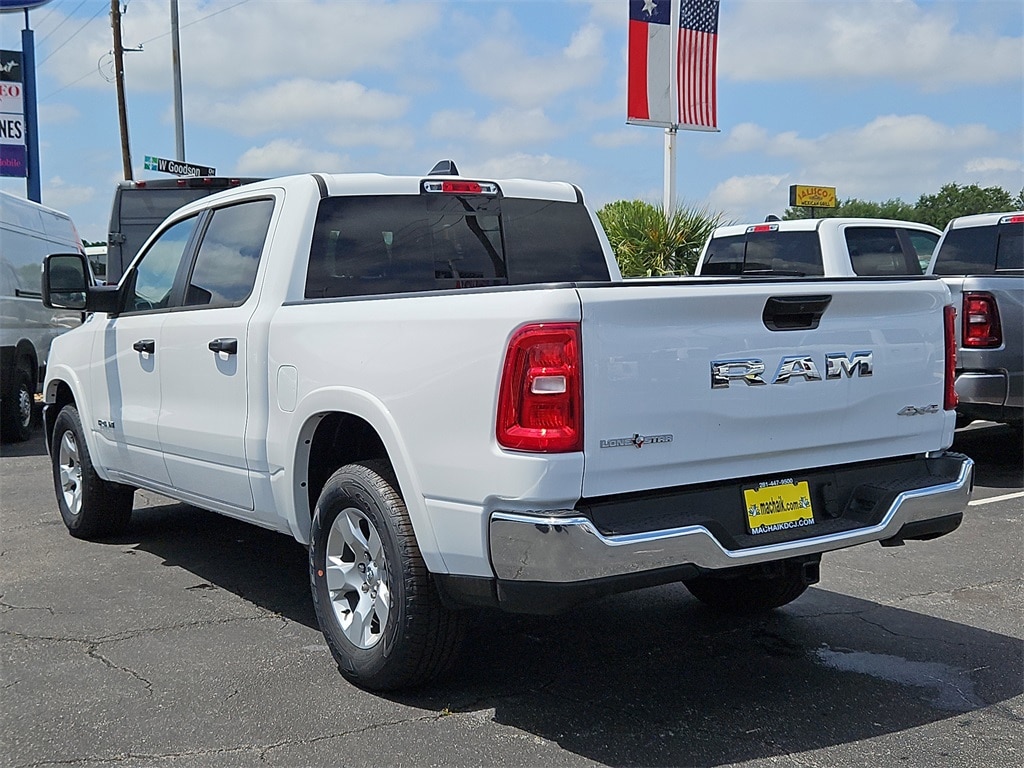 New 2025 Ram 1500 LONE STAR CREW CAB 4X4 5'7 BOX Pickup