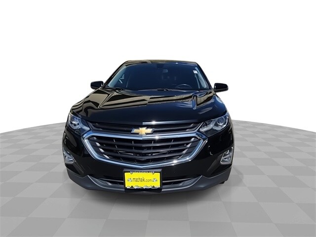 2018 Chevrolet Equinox LT photo 3