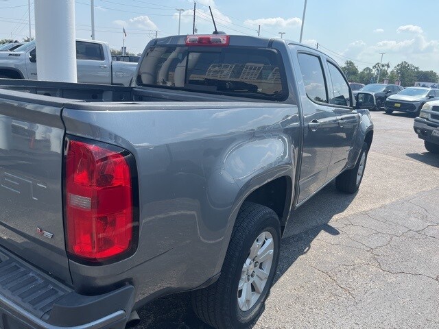 2022 Chevrolet Colorado LT photo 2