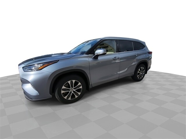 2020 Toyota Highlander XLE photo 4