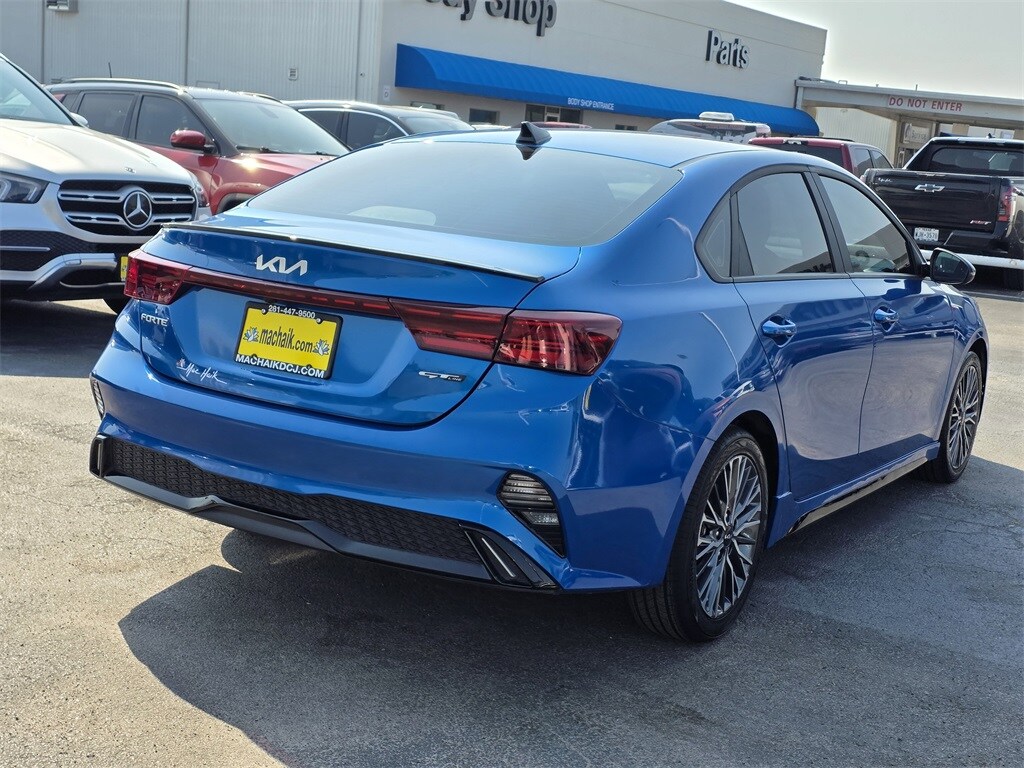 2024 Kia Forte GT-Line photo 4