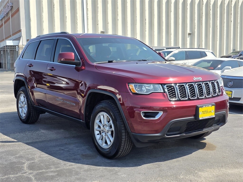 2019 Jeep Grand Cherokee Laredo E photo 3
