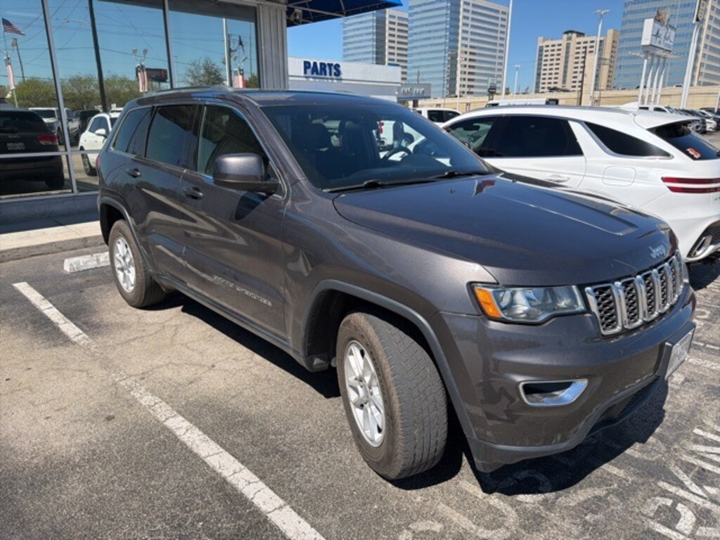 Used 2018 Jeep Grand Cherokee Laredo E SUV