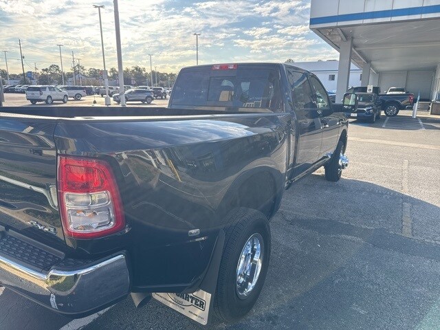 2024 Ram 3500 Tradesman photo 2