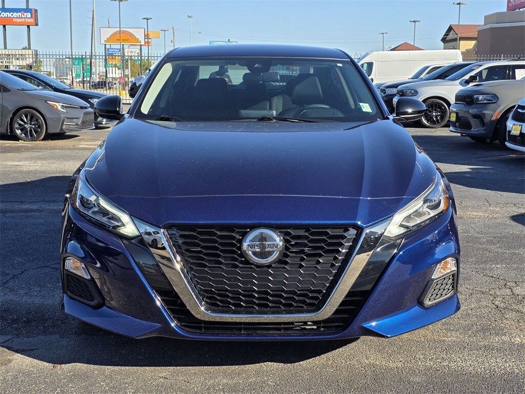 Used 2022 Nissan Altima 2.5 SR Sedan