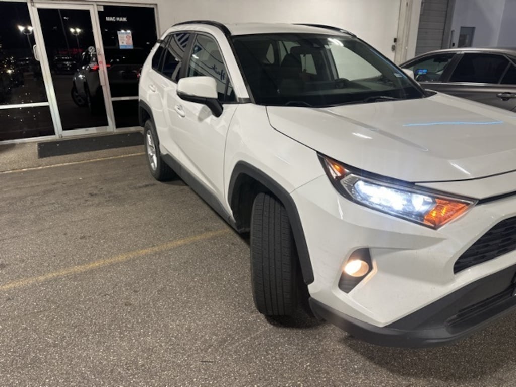 Used 2021 Toyota RAV4 XLE SUV