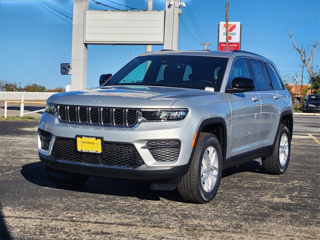 New 2025 Jeep Grand Cherokee LAREDO X 4X2 Sport Utility
