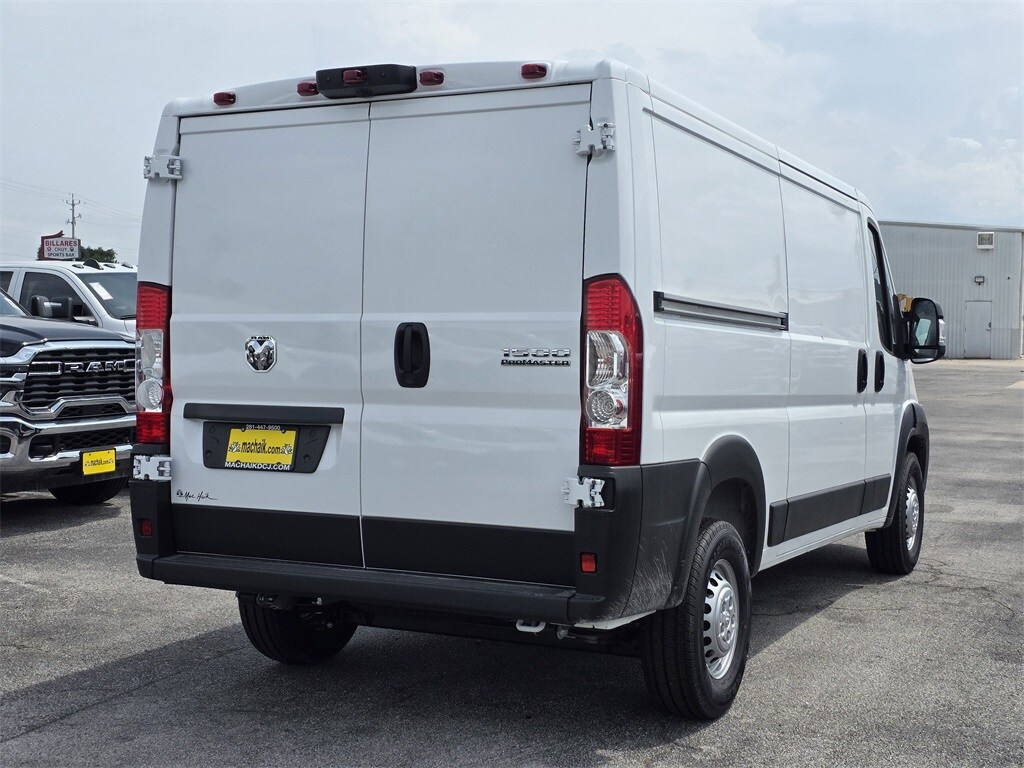 New 2025 Ram ProMaster PROMASTER 1500 TRADESMAN CARGO VAN LOW ROOF 136' W Cargo Van