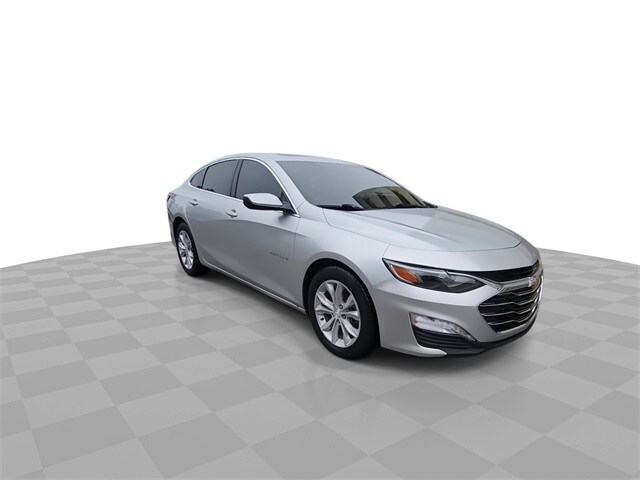 2019 Chevrolet Malibu 1LT photo 2