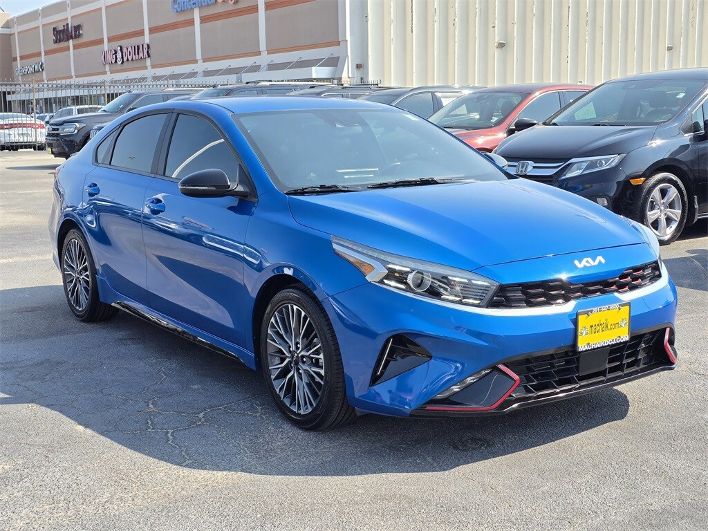 2024 Kia Forte GT-Line photo 3