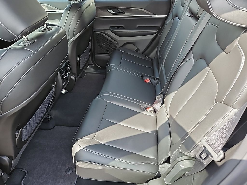 2025 Jeep Grand Cherokee Limited - Photo 9