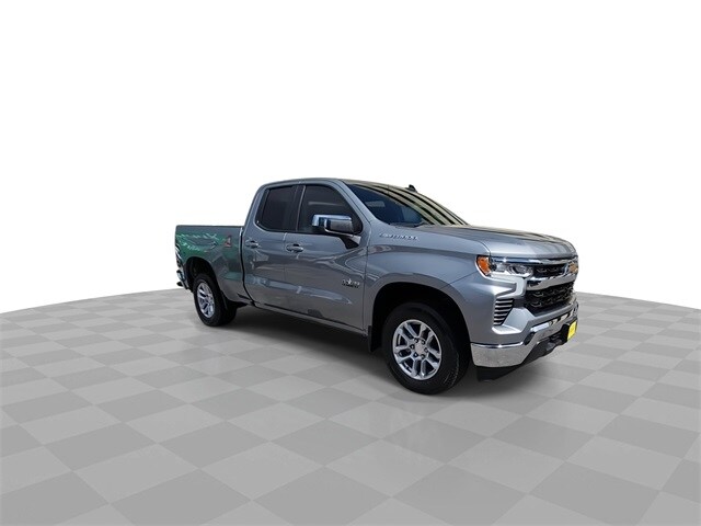 2023 Chevrolet Silverado 1500 LT photo 2