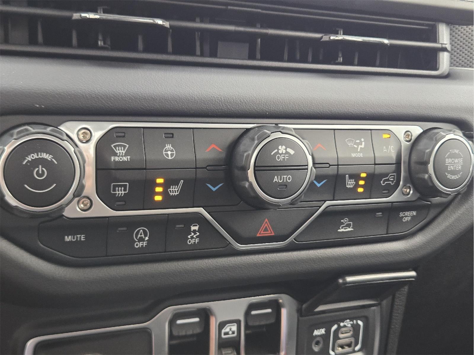 2025 Jeep Gladiator Rubicon - Photo 26