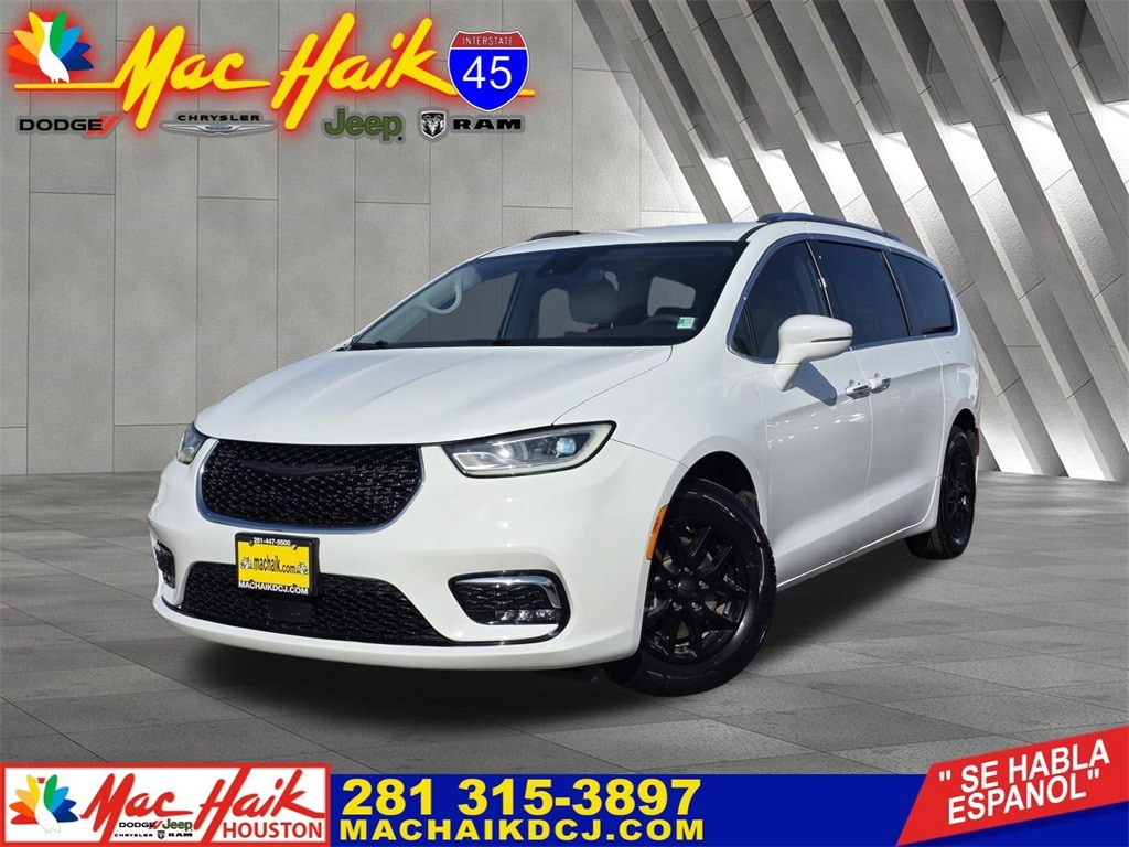 2021 Chrysler Pacifica Touring L's photo