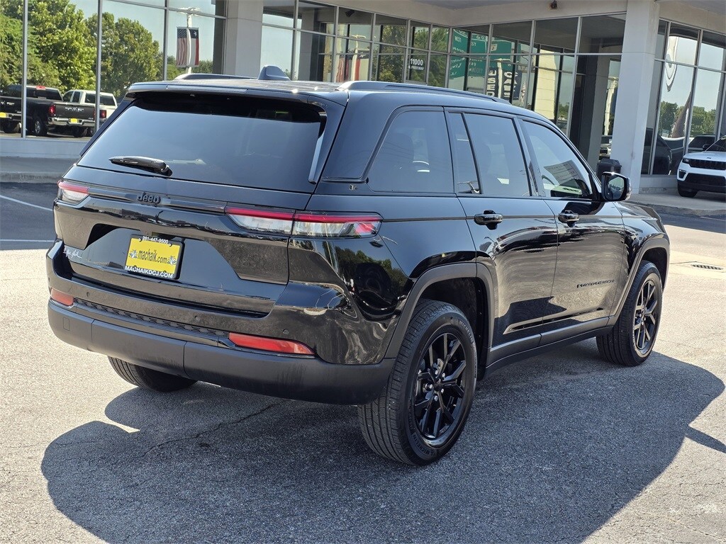 2025 Jeep Grand Cherokee Altitude X photo 4