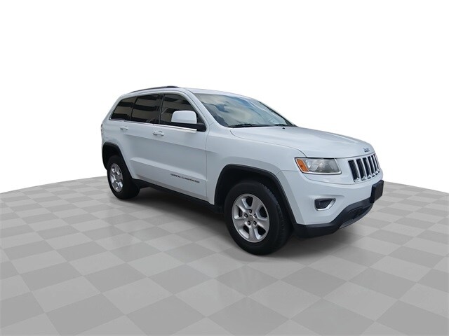 2014 Jeep Grand Cherokee Laredo photo 2