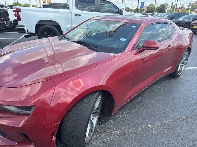 2016 Chevrolet Camaro 1LT photo 2