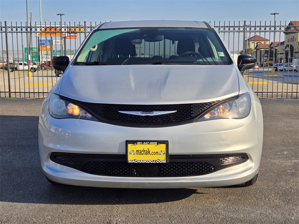 Used 2024 Chrysler Voyager LX Minivan/Van