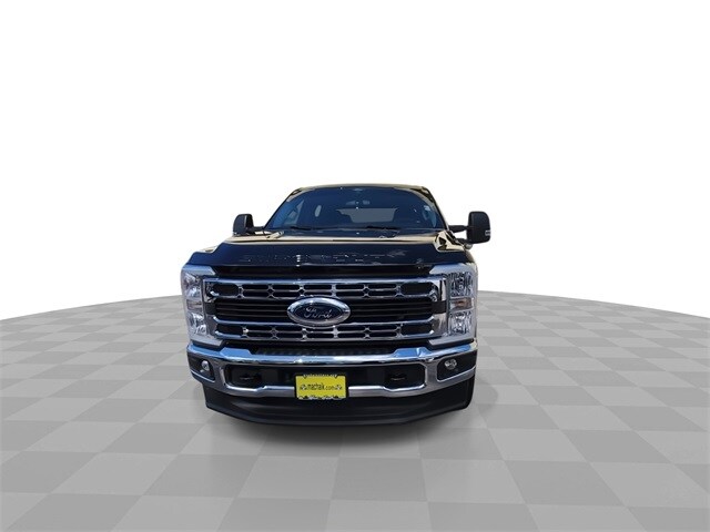 2025 Ford F-250 XLT photo 3