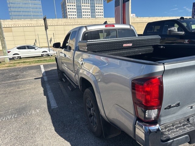 2023 Toyota Tacoma SR5 photo 3