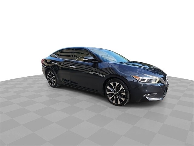 2016 Nissan Maxima SR photo 2