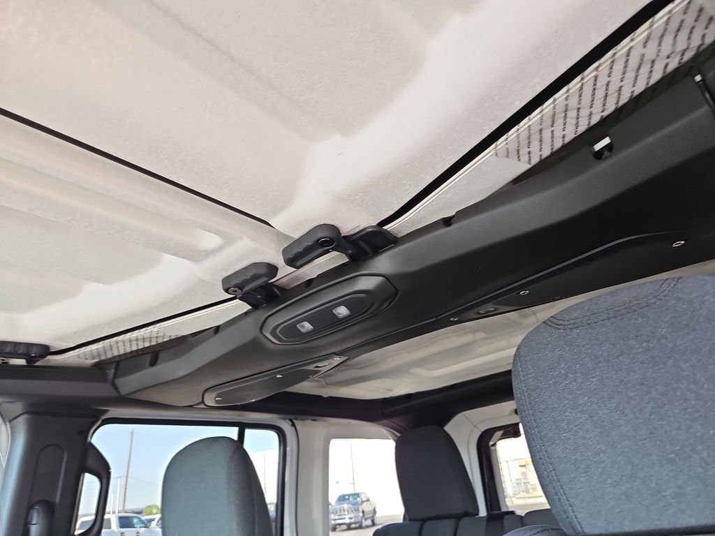 2025 Jeep Wrangler 4-Door Sport S - Photo 11