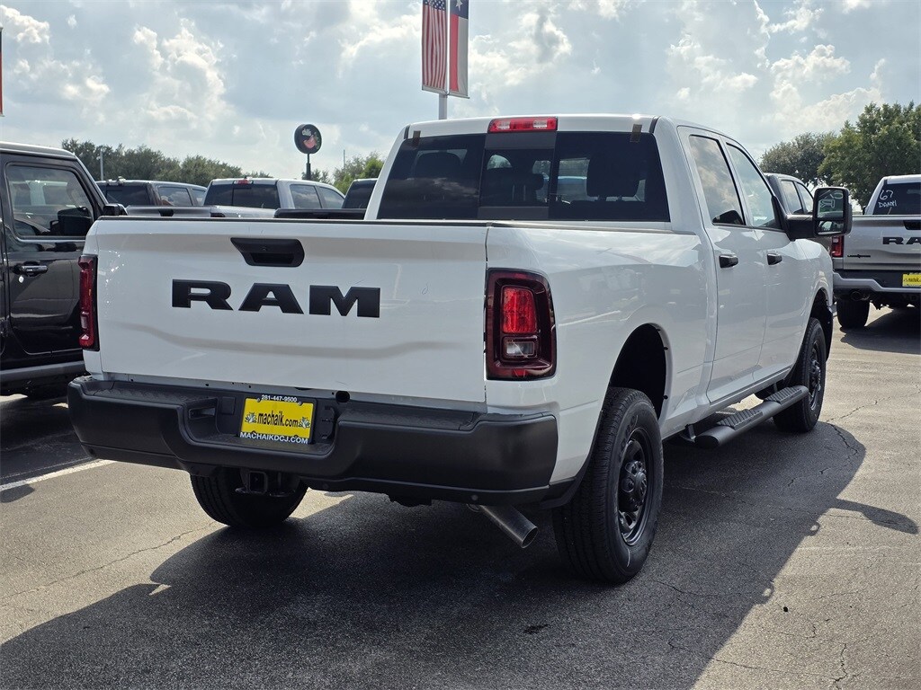 2025 Ram 2500 Tradesman photo 2